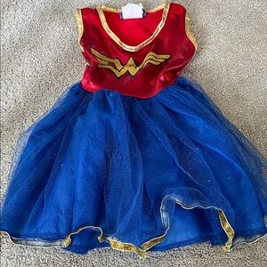 Rubies Wonder Woman Superhero Kids Costume - size 3/4